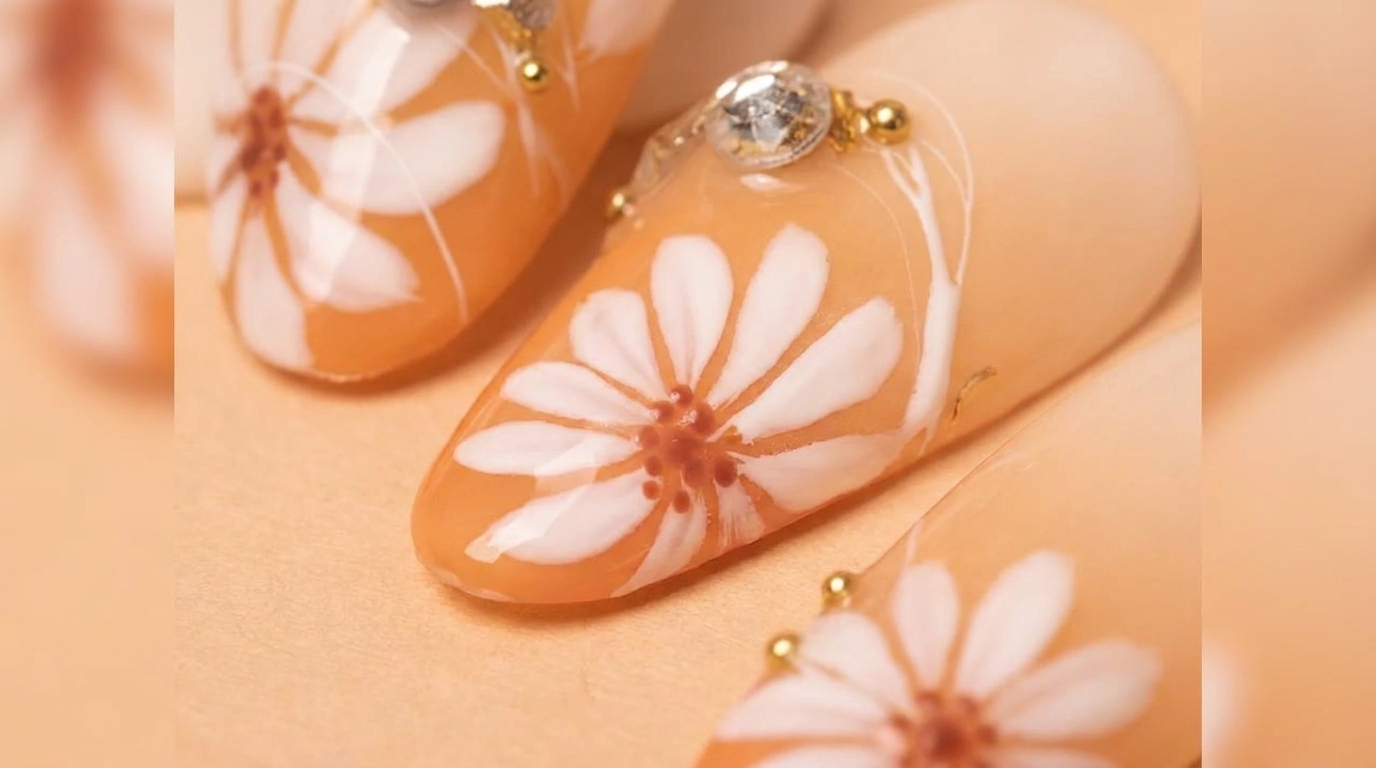 Gänseblümchen-Ombré-Nägel mit Gel — Schritt-für-Schritt-Anleitung