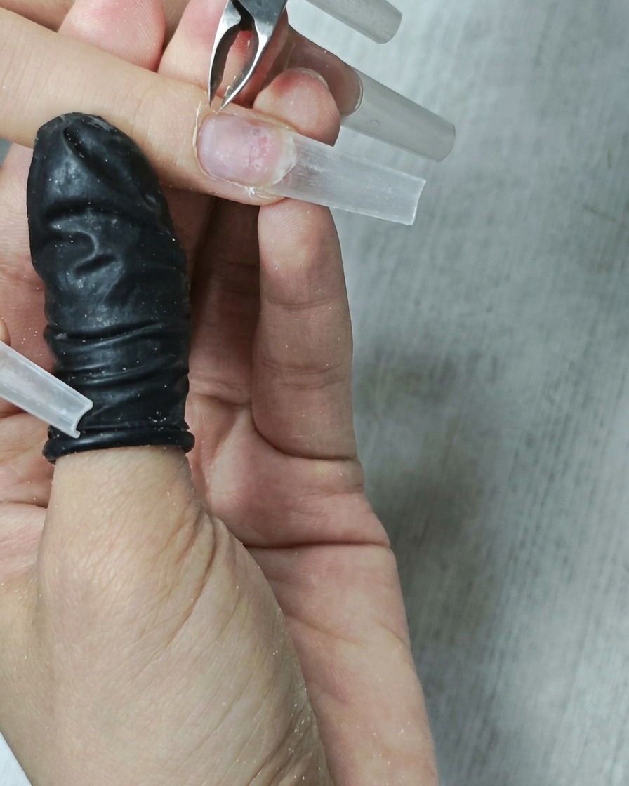 Nahaufnahme eines Fräser-Aufsatzes für die Nagelhautreinigung.