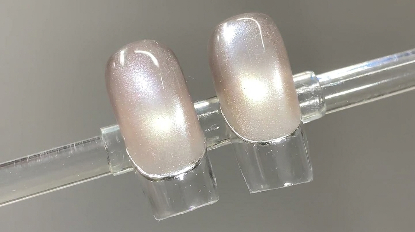 Silberne French Glasperlen Cat Eye Nägel — Schritt-für-Schritt-Anleitung