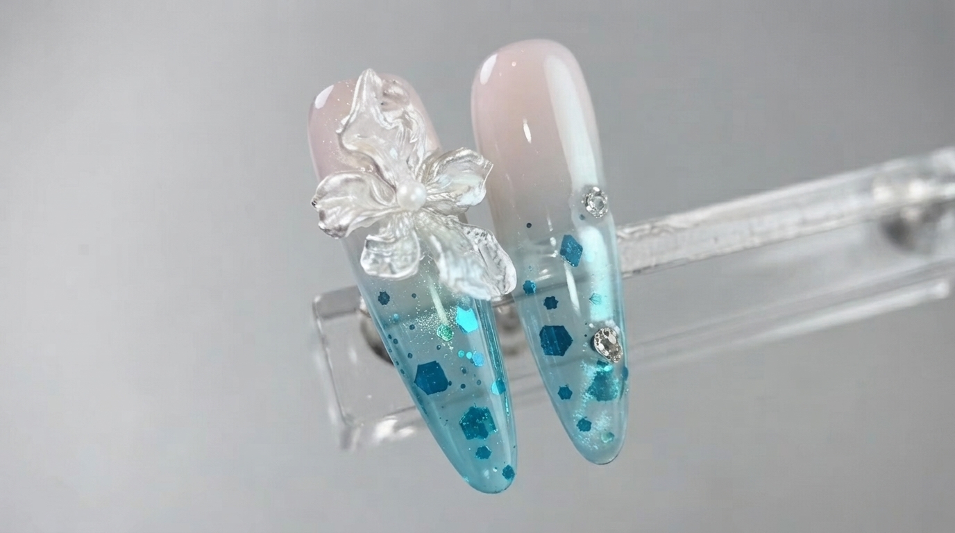 Gradient Blaues Kristall-Blüten-Nageldesign — Schritt-für-Schritt-Anleitung